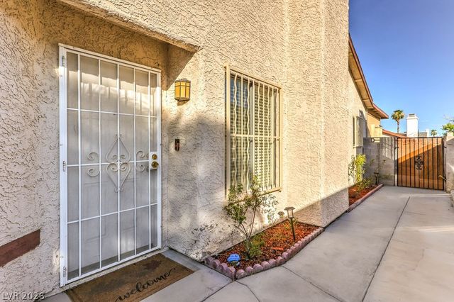 4421 Mossy Rock Court, Las Vegas, NV 89108