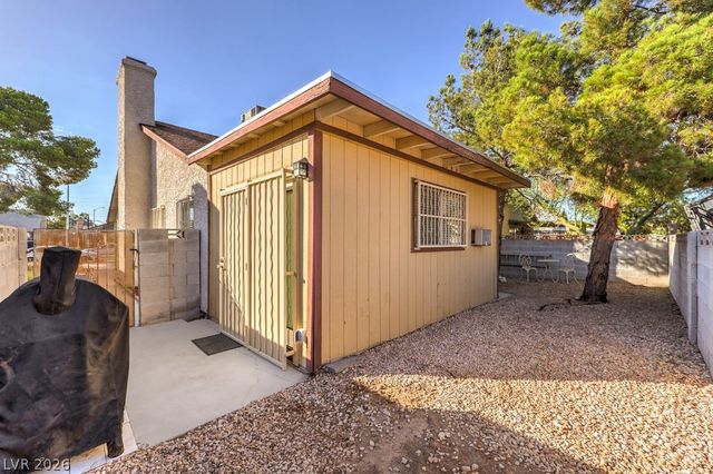 4421 Mossy Rock Court, Las Vegas, NV 89108