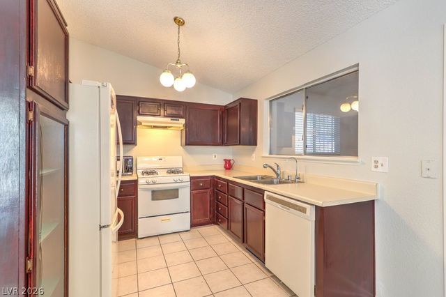 4421 Mossy Rock Court, Las Vegas, NV 89108