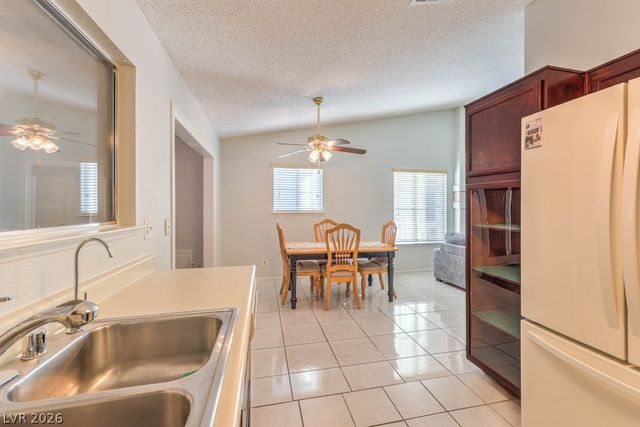 4421 Mossy Rock Court, Las Vegas, NV 89108
