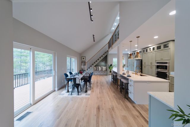 32 Pro Court, Hurley, NY 12443