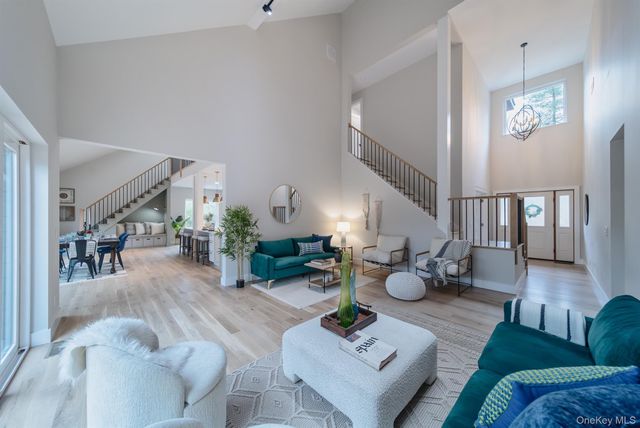 32 Pro Court, Hurley, NY 12443