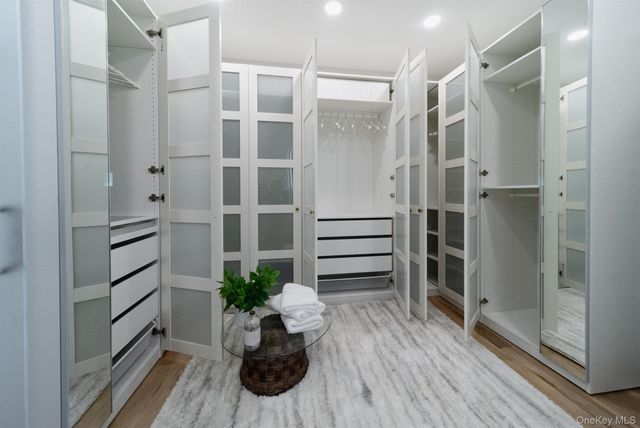 32 Pro Court, Hurley, NY 12443