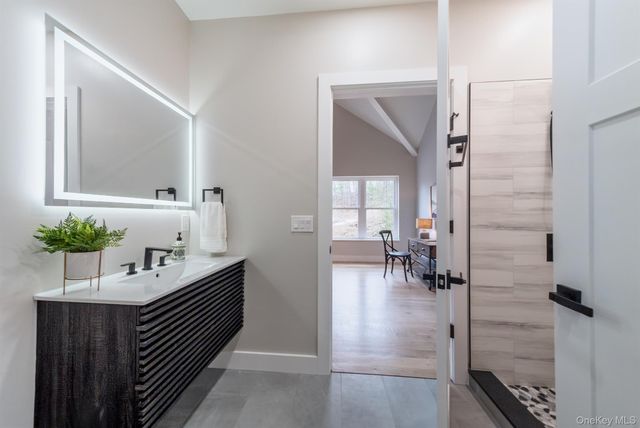 32 Pro Court, Hurley, NY 12443