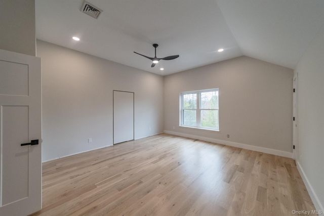 32 Pro Court, Hurley, NY 12443