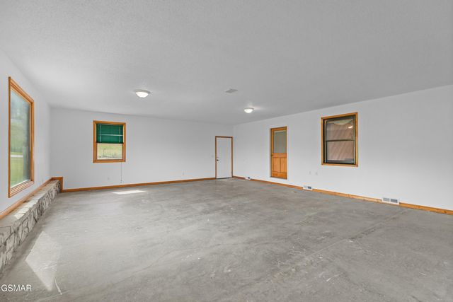 815 Video Way, Newport, TN 37821