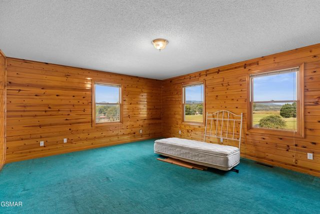 815 Video Way, Newport, TN 37821