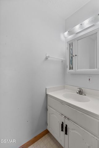 815 Video Way, Newport, TN 37821