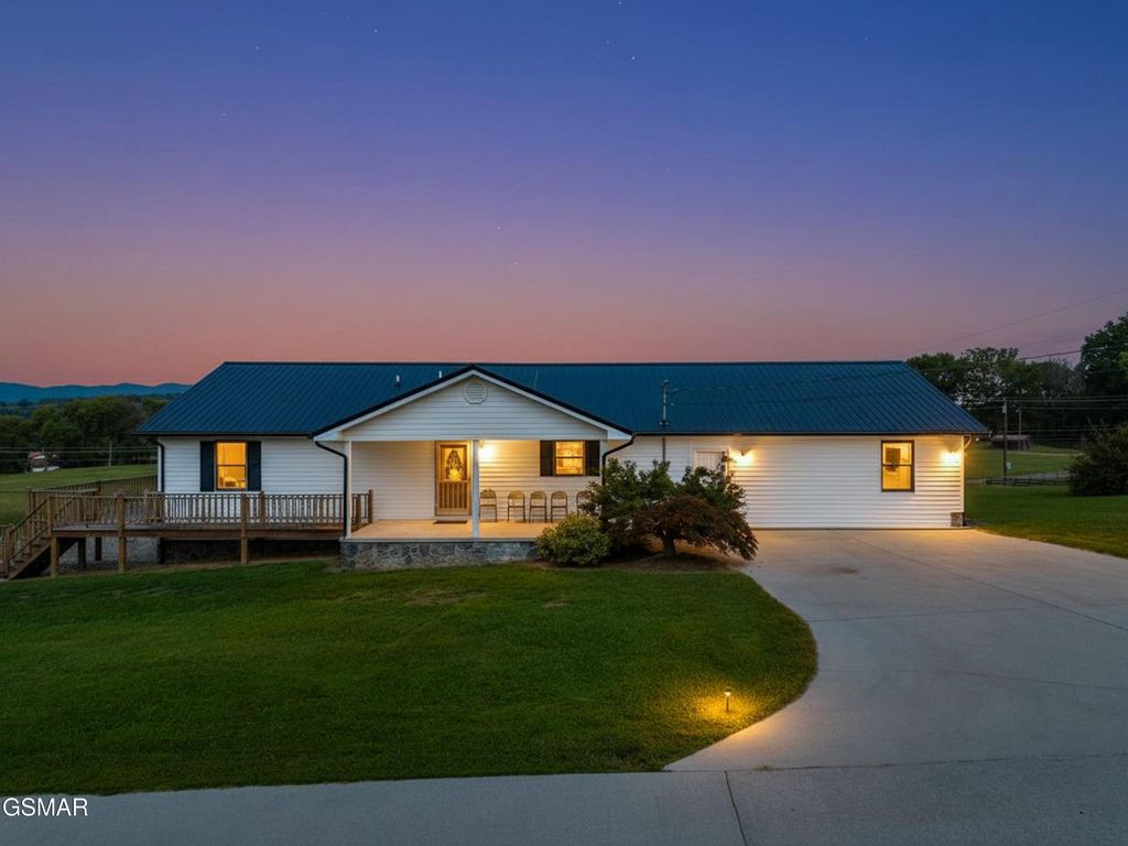 815 Video Way, Newport, TN 37821