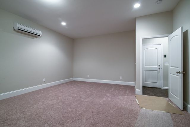 158 Oasis Dr, La Vergne, TN 37086