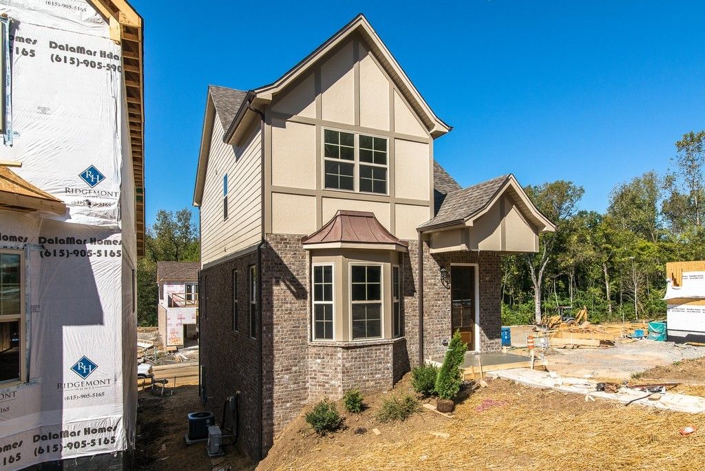 158 Oasis Dr, La Vergne, TN 37086