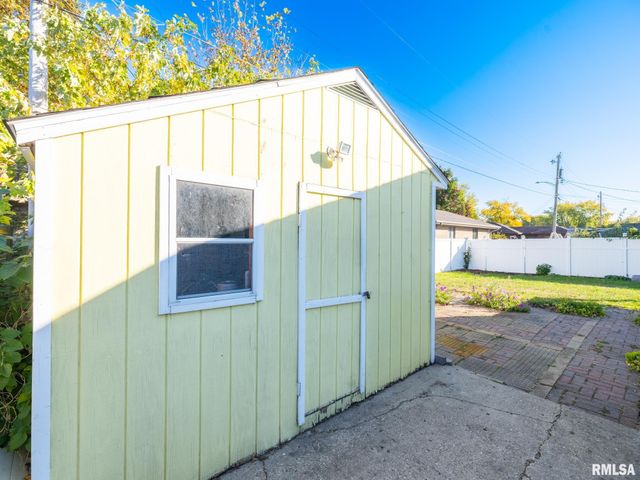 1410 N CAPITOL Street, Pekin, IL 61554