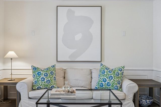 2511 Briarmead Drive, Houston, TX 77057