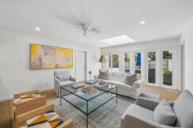 2511 Briarmead Drive, Houston, TX 77057