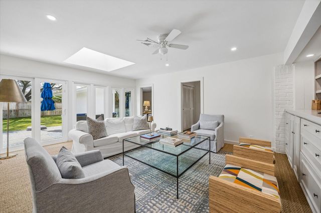 2511 Briarmead Drive, Houston, TX 77057