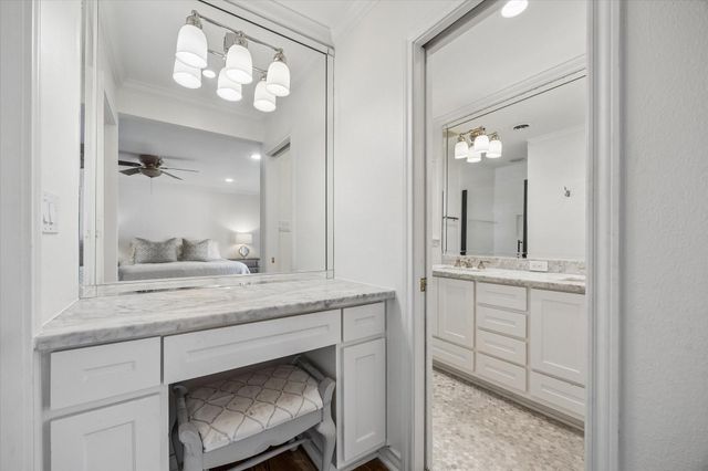 2511 Briarmead Drive, Houston, TX 77057