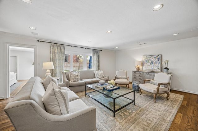 2511 Briarmead Drive, Houston, TX 77057