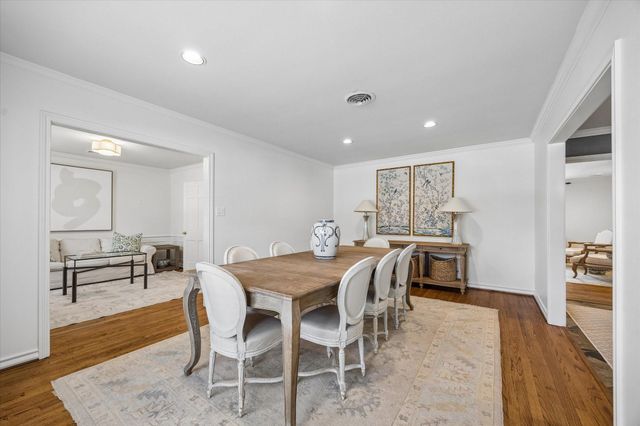 2511 Briarmead Drive, Houston, TX 77057