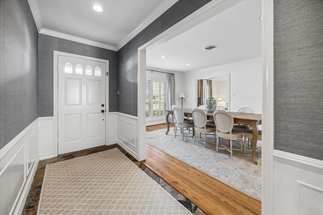 2511 Briarmead Drive, Houston, TX 77057