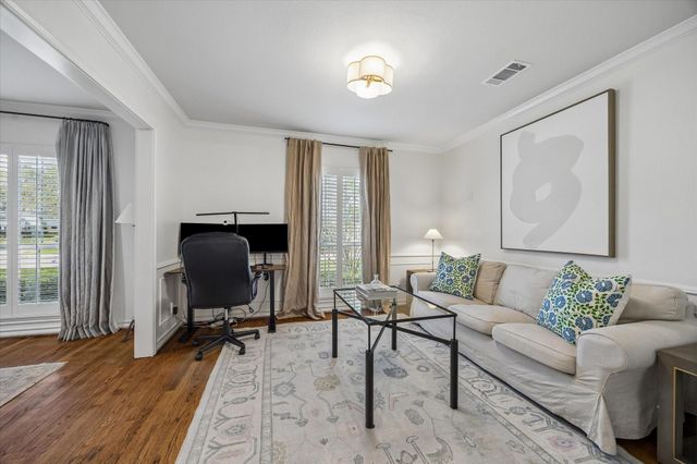 2511 Briarmead Drive, Houston, TX 77057