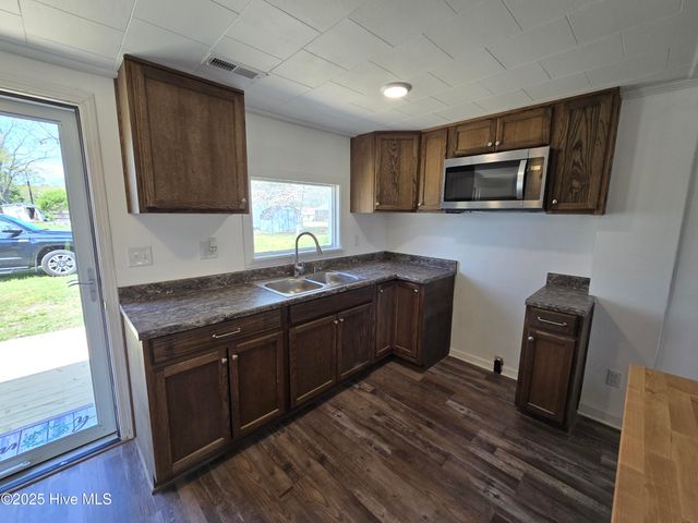 117 Flowers Street, Rockingham, NC 28379