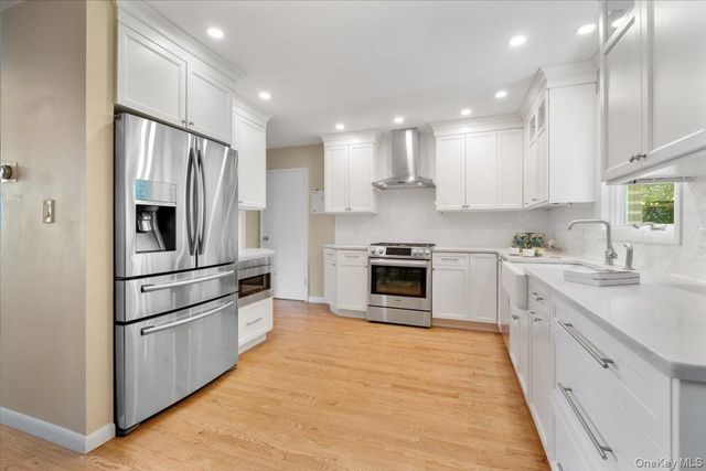 19 Dartmouth Terrace, White Plains, NY 10607