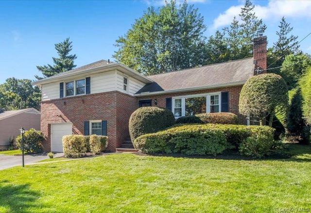 19 Dartmouth Terrace, White Plains, NY 10607