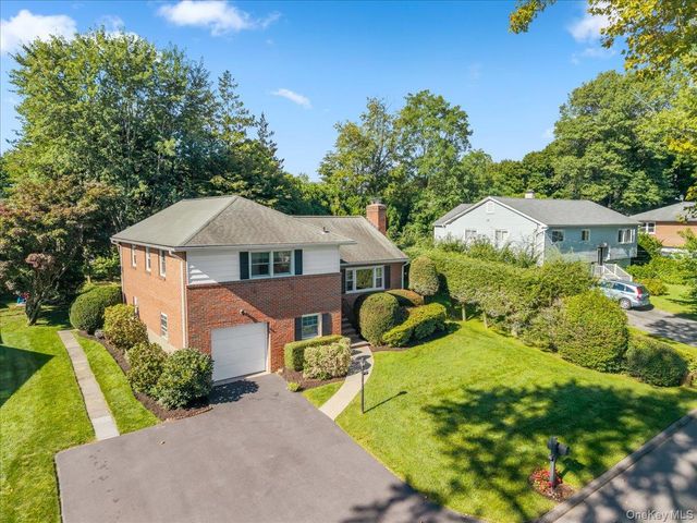 19 Dartmouth Terrace, White Plains, NY 10607