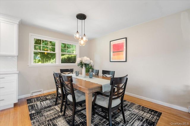 19 Dartmouth Terrace, White Plains, NY 10607