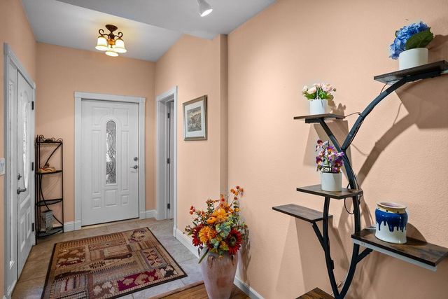 2070 Mulberry Ln, Placerville, CA 95667