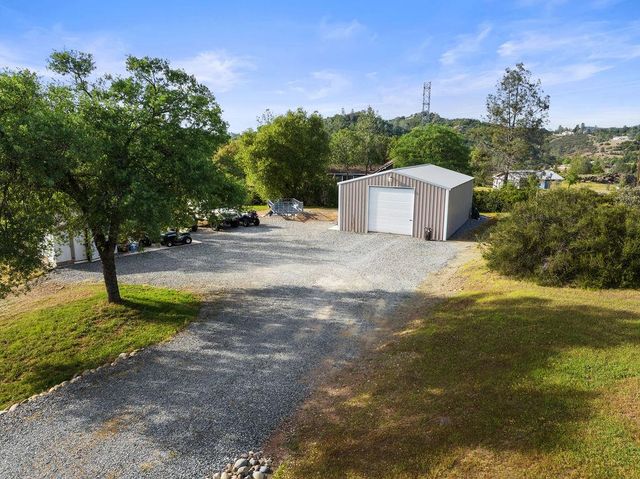 2070 Mulberry Ln, Placerville, CA 95667