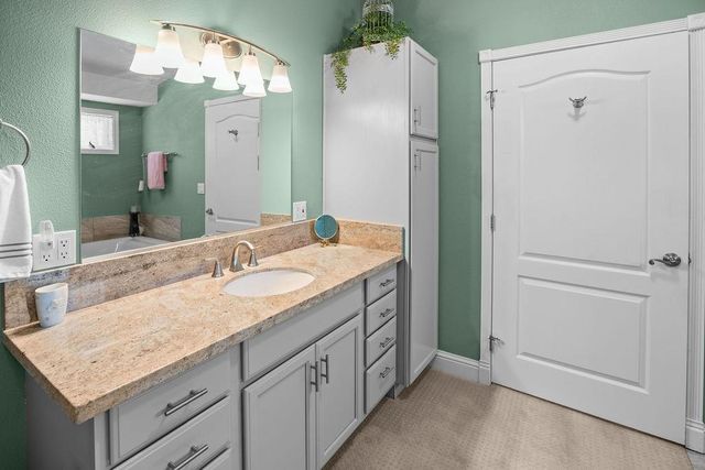 2070 Mulberry Ln, Placerville, CA 95667