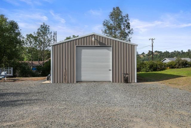 2070 Mulberry Ln, Placerville, CA 95667