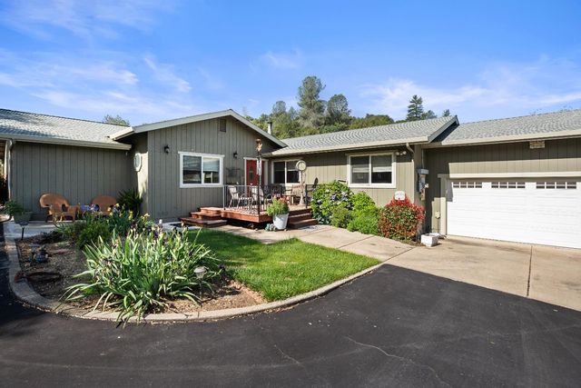 2070 Mulberry Ln, Placerville, CA 95667