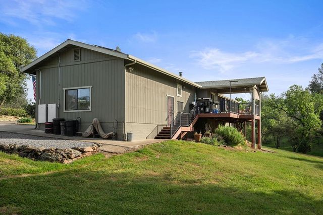 2070 Mulberry Ln, Placerville, CA 95667