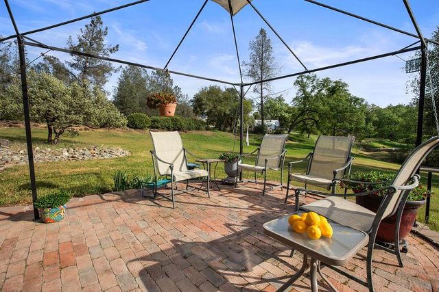2070 Mulberry Ln, Placerville, CA 95667