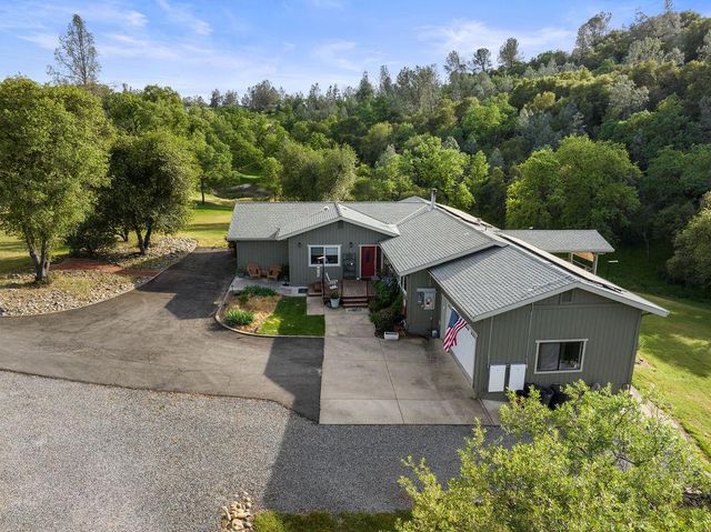 2070 Mulberry Ln, Placerville, CA 95667