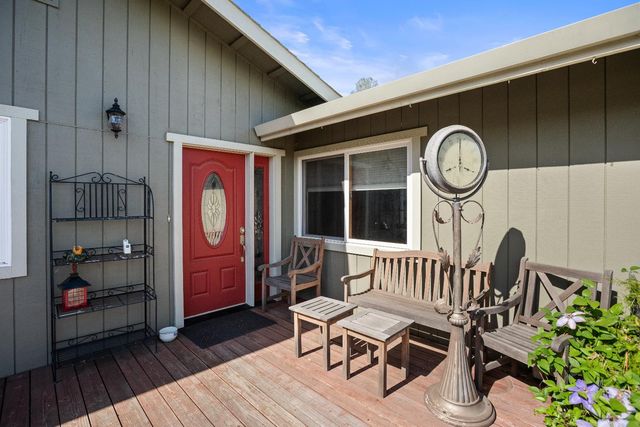 2070 Mulberry Ln, Placerville, CA 95667