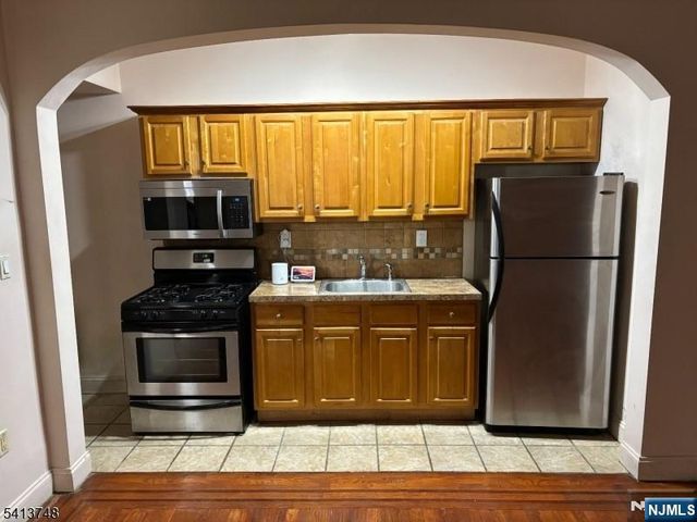 5 Pomona Avenue 1401, Newark, NJ 07112