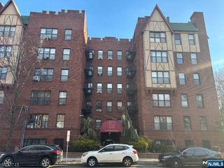 5 Pomona Avenue 1401, Newark, NJ 07112