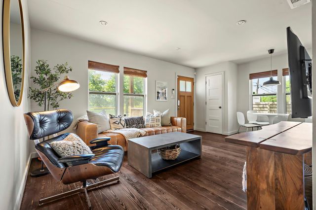 1211 Alexander Ave, Austin, TX 78702