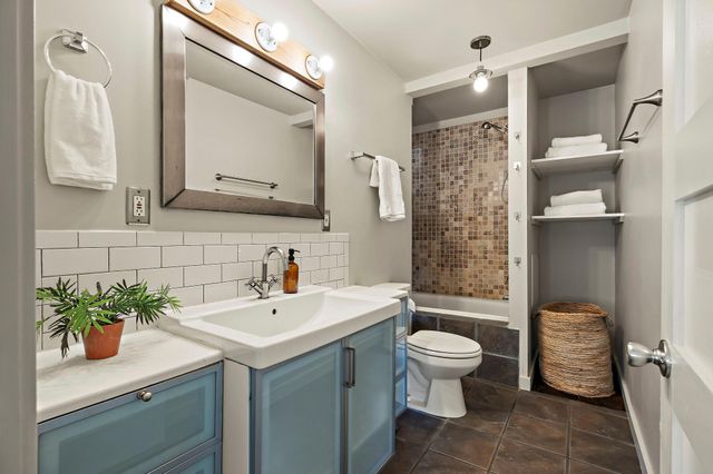 1211 Alexander Ave, Austin, TX 78702