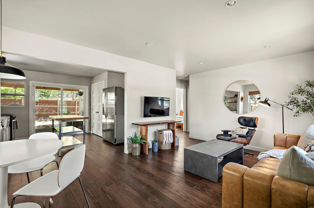 1211 Alexander Ave, Austin, TX 78702