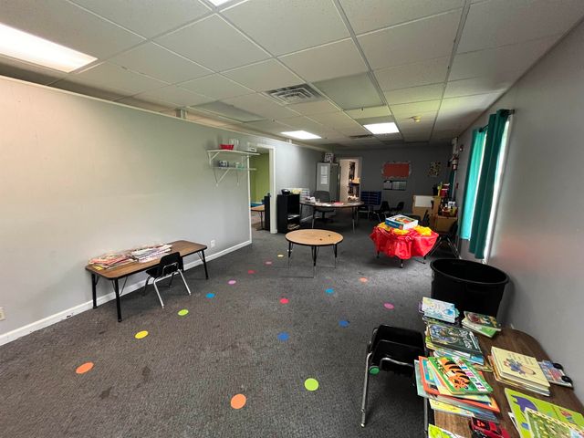 525 W 17th Street, Bloomington, IN 47404