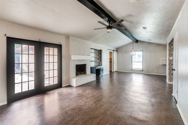 100 High School Drive, Waxahachie, TX 75165