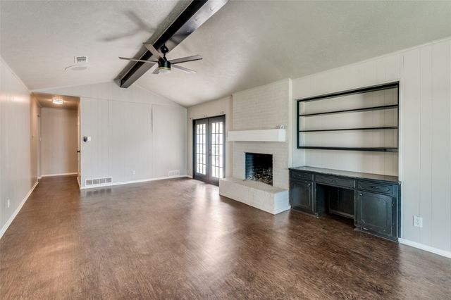 100 High School Drive, Waxahachie, TX 75165