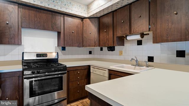 11992 LOCKART RD, Philadelphia, PA 19116