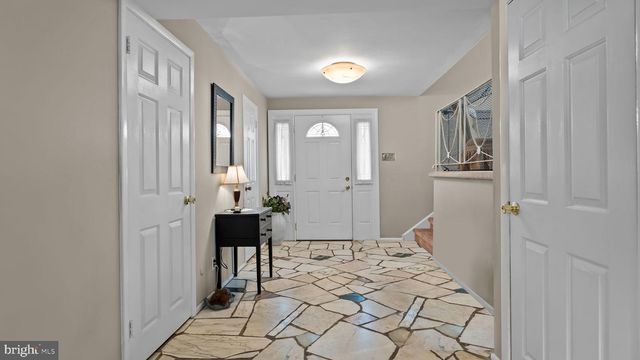 11992 LOCKART RD, Philadelphia, PA 19116