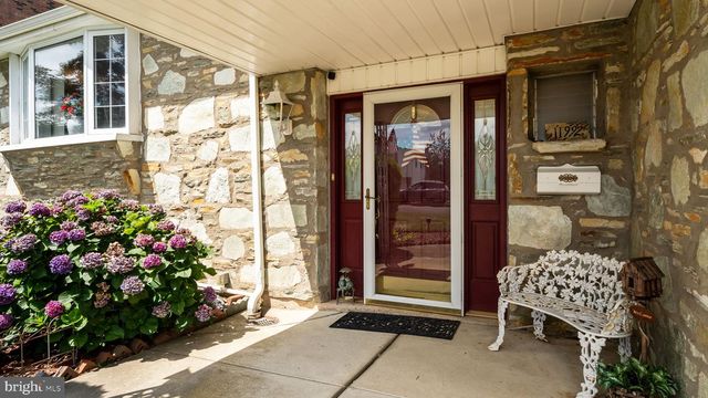 11992 LOCKART RD, Philadelphia, PA 19116