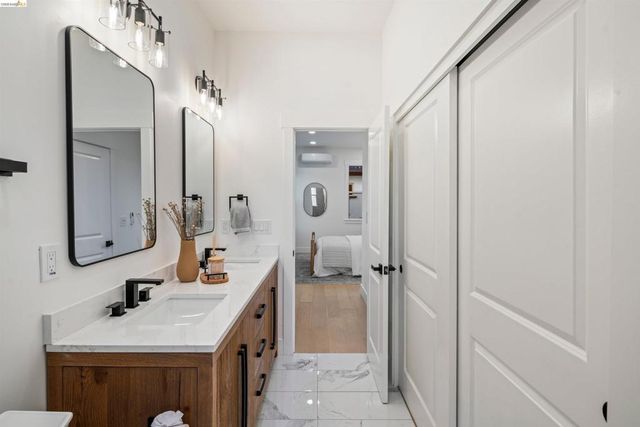 846 846 Adams St, Albany, CA 94706